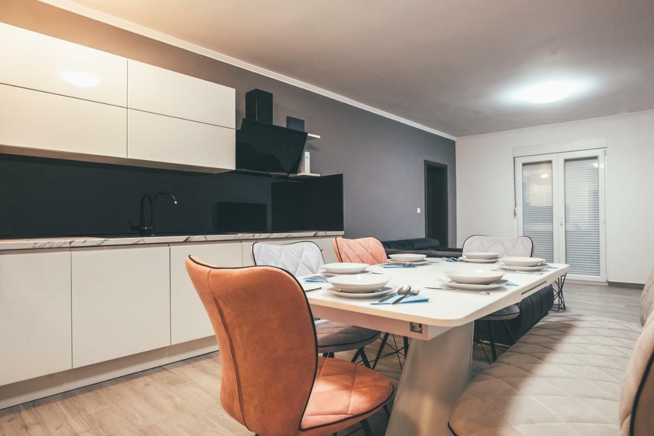 Apartments Js Бибинє Екстер'єр фото