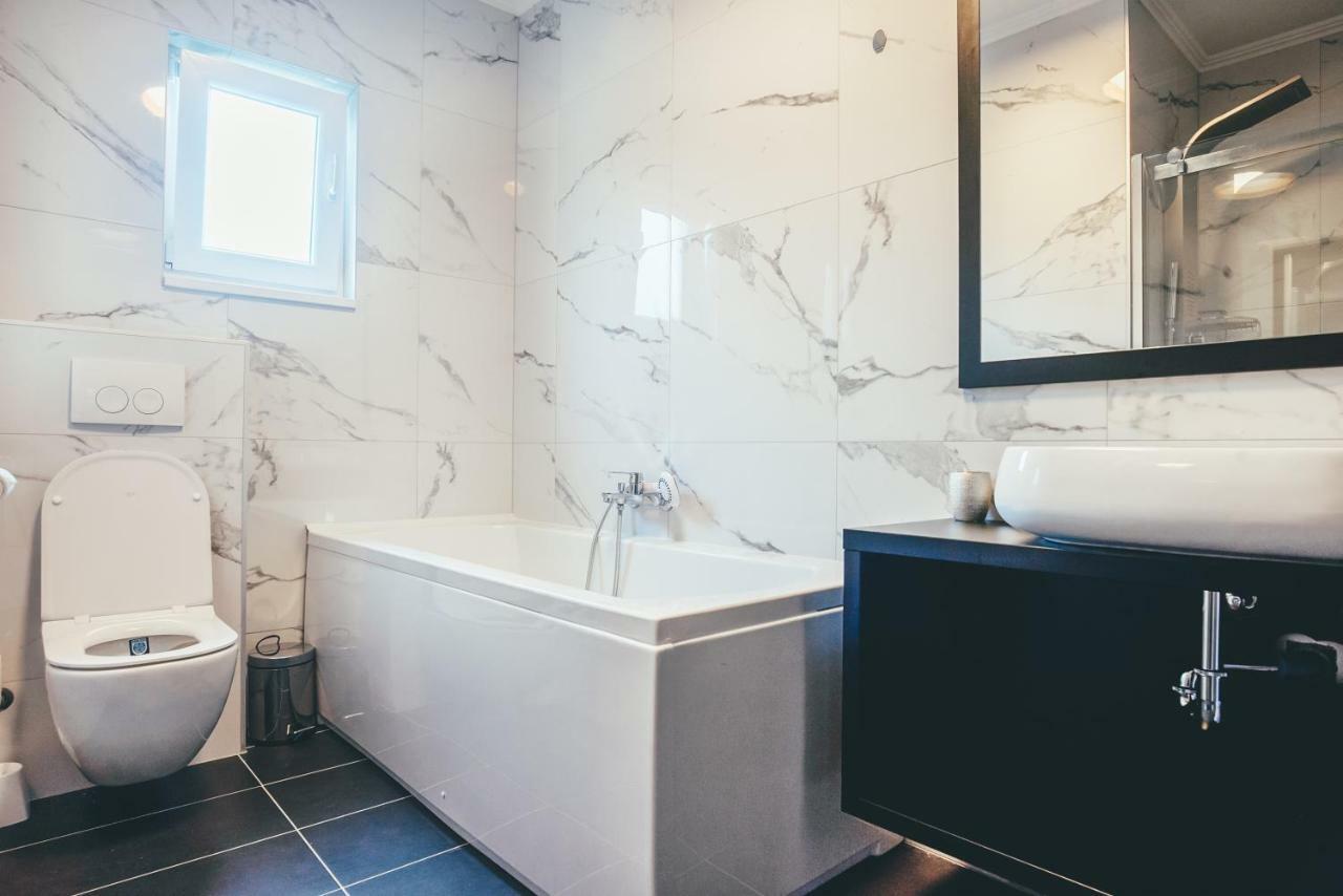 Apartments Js Бибинє Екстер'єр фото